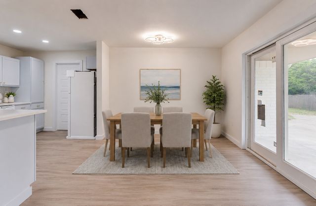 1211 Robin Glen Drive, Dallas, TX 75232