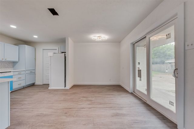1211 Robin Glen Drive, Dallas, TX 75232