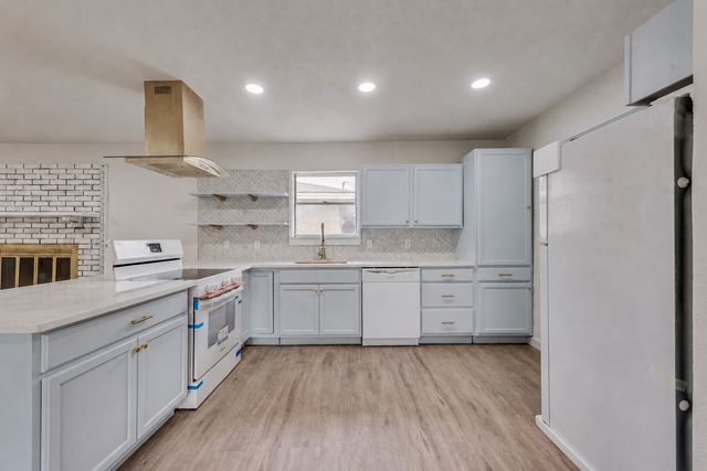 1211 Robin Glen Drive, Dallas, TX 75232