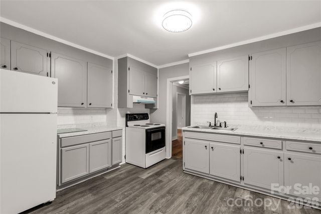 1250 Hampton Grace Avenue, Lancaster, SC 29720