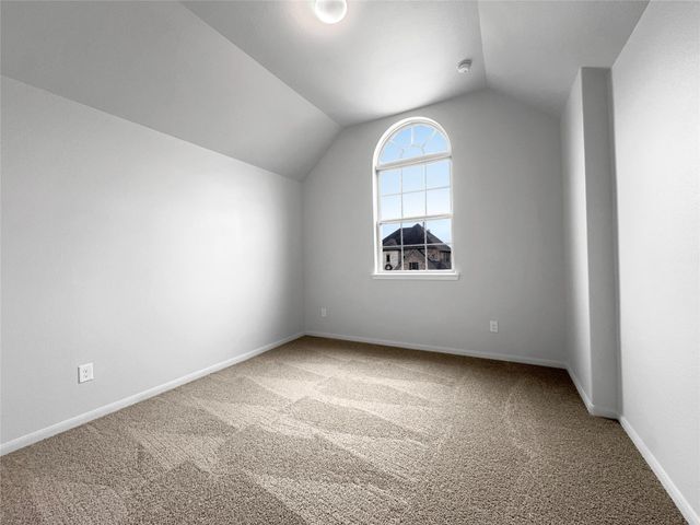 632 Kickapoo Court, Webster, TX 77598