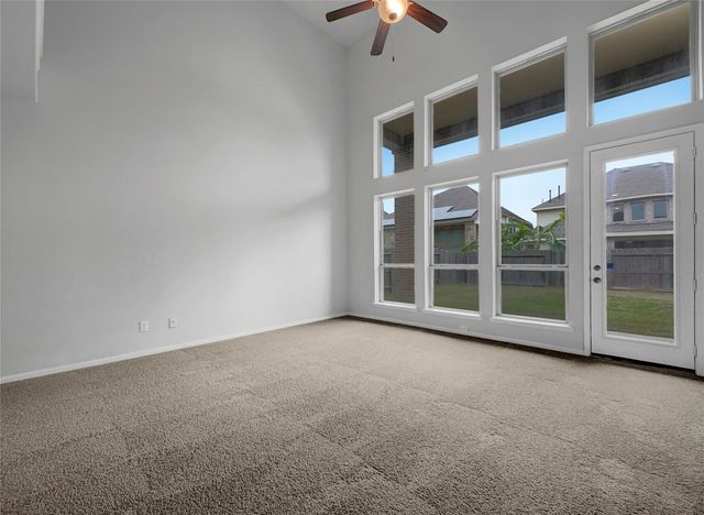 632 Kickapoo Court, Webster, TX 77598