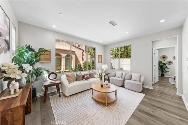 235 Elkhorn, Irvine, CA 92618