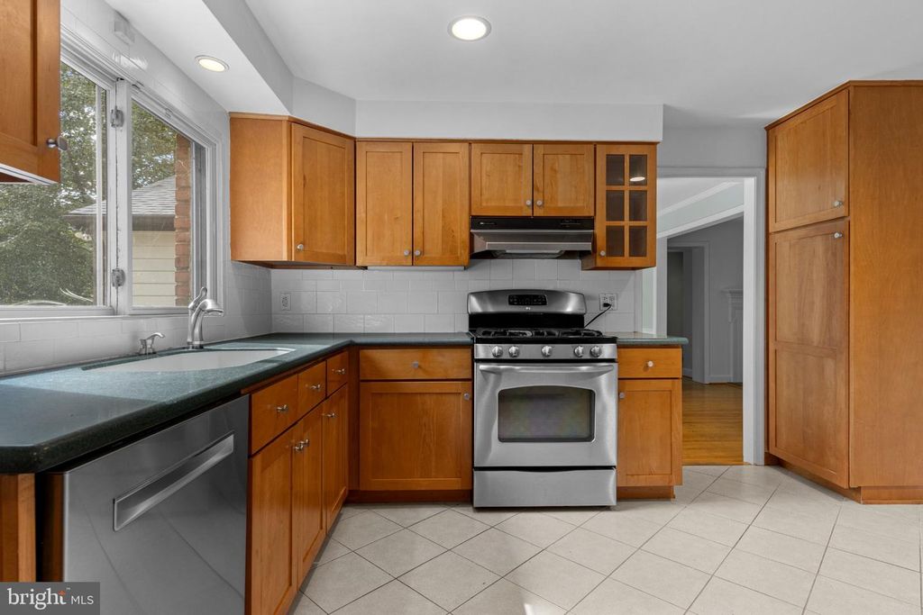 205 SPRUCE TREE RD, WAYNE, PA 19087 — photo 5