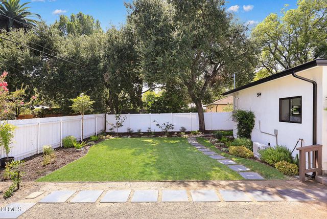2002 E Woodlyn Road, Pasadena, CA 91104