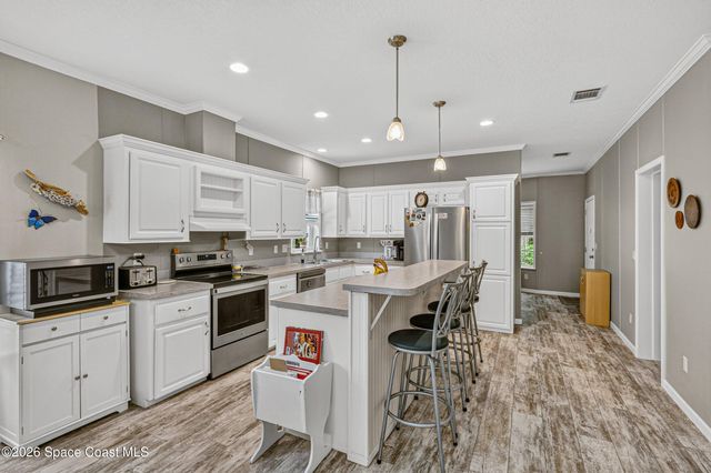 379 Holiday Park Boulevard NE, Palm Bay, FL 32907