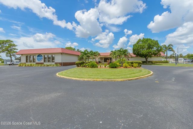 379 Holiday Park Boulevard NE, Palm Bay, FL 32907