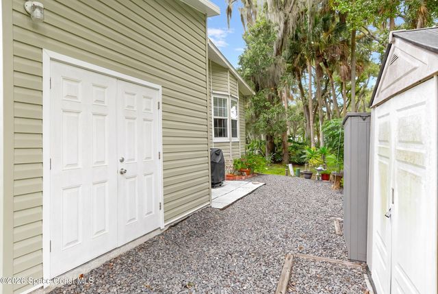 379 Holiday Park Boulevard NE, Palm Bay, FL 32907