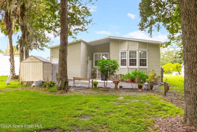 379 Holiday Park Boulevard NE, Palm Bay, FL 32907