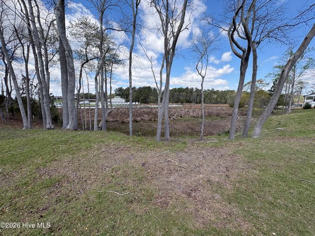 16 Wax Myrtle Court, Minnesott Beach, NC 28510