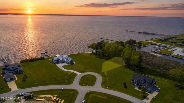 16 Wax Myrtle Court, Minnesott Beach, NC 28510