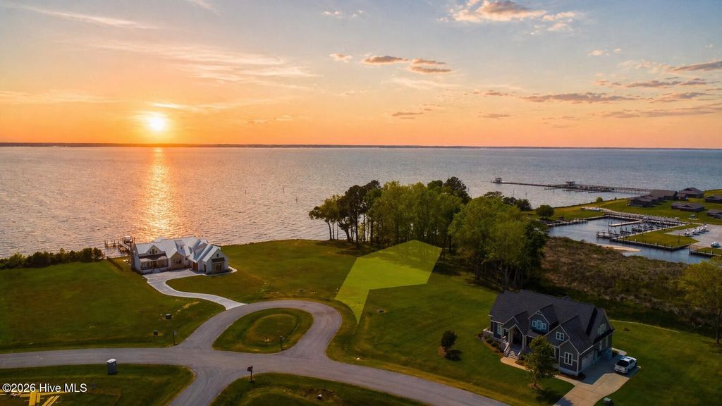 16 Wax Myrtle Court, Minnesott Beach, NC 28510