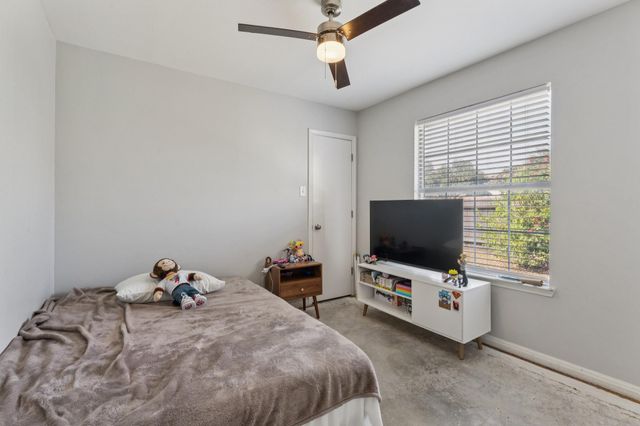 501/503 Texas Ave, Round Rock, TX 78664