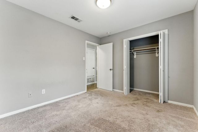 501/503 Texas Ave, Round Rock, TX 78664