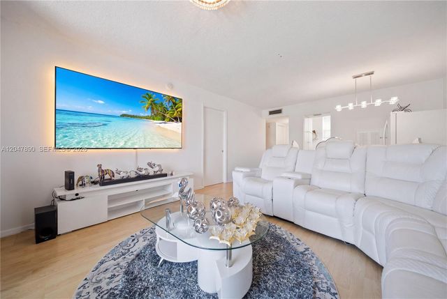 2999 Point East Dr C507, Aventura, FL 33160