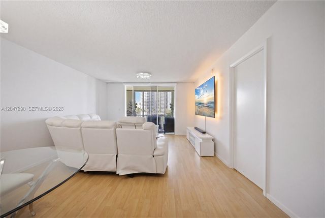 2999 Point East Dr C507, Aventura, FL 33160
