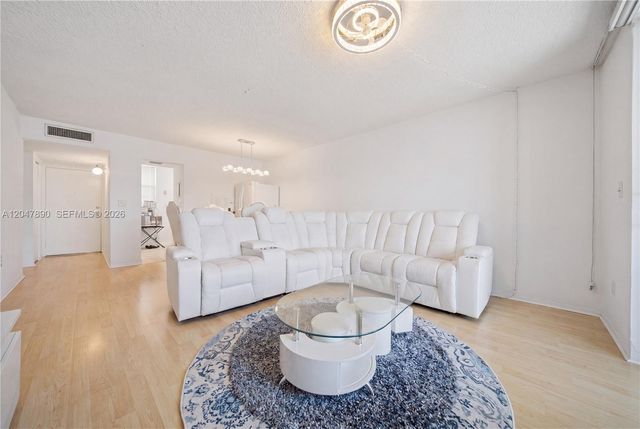 2999 Point East Dr C507, Aventura, FL 33160