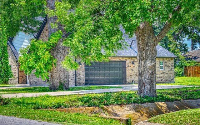 914 S Frances Street, Terrell, TX 75160