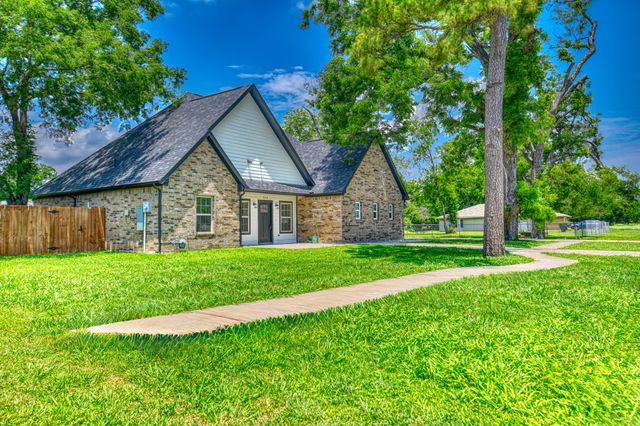 914 S Frances Street, Terrell, TX 75160