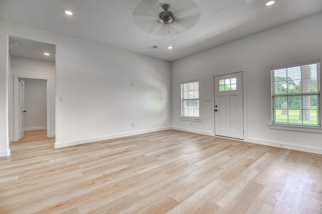 914 S Frances Street, Terrell, TX 75160