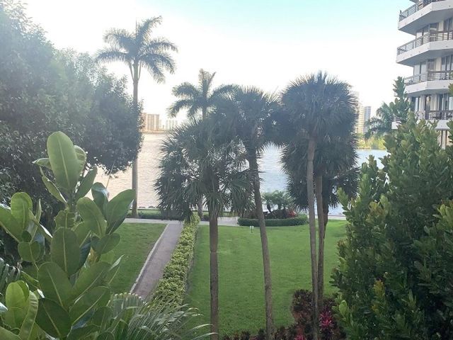 3600 Mystic Pointe Drive 314, Aventura, FL 33180