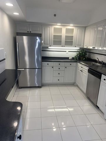 3600 Mystic Pointe Drive 314, Aventura, FL 33180