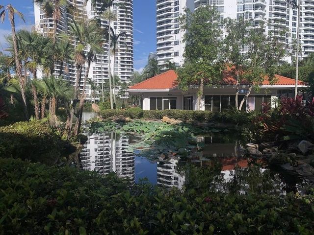 3600 Mystic Pointe Drive 314, Aventura, FL 33180