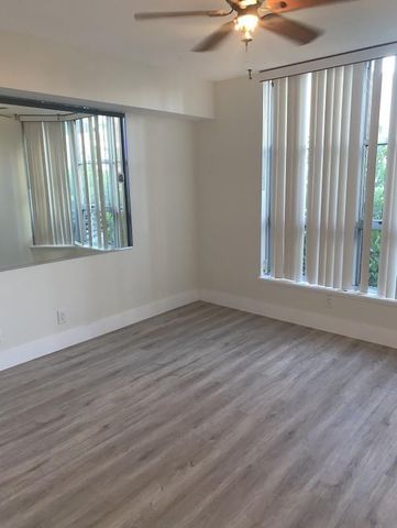 3600 Mystic Pointe Drive 314, Aventura, FL 33180