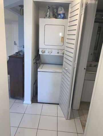 3600 Mystic Pointe Drive 314, Aventura, FL 33180