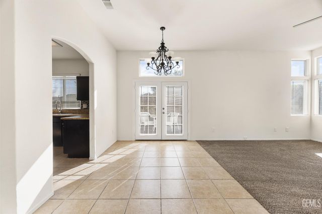 10503 Petalo Drive, Bakersfield, CA 93311