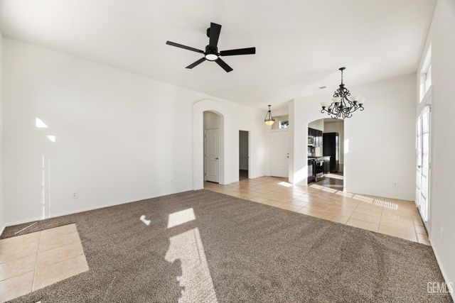 10503 Petalo Drive, Bakersfield, CA 93311