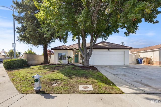 10503 Petalo Drive, Bakersfield, CA 93311