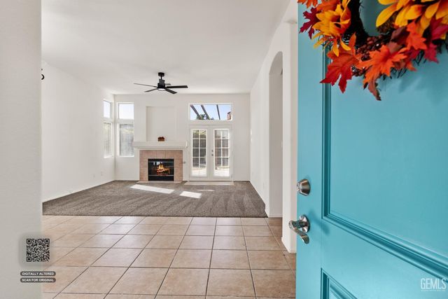 10503 Petalo Drive, Bakersfield, CA 93311