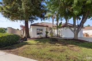 10503 Petalo Drive, Bakersfield, CA 93311