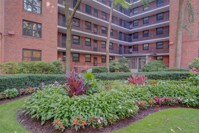 35-51 85 Street 2c, Jackson Heights, NY 11372
