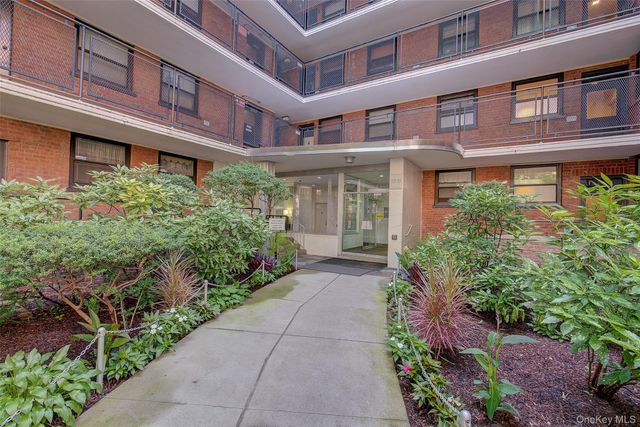 35-51 85 Street 2c, Jackson Heights, NY 11372