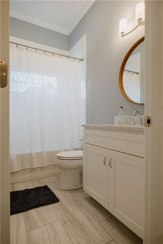 2400 Division Road, East Greenwich, RI 02818