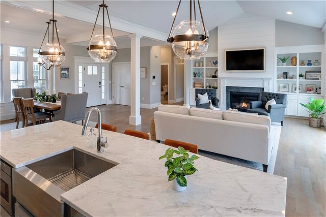 2400 Division Road, East Greenwich, RI 02818