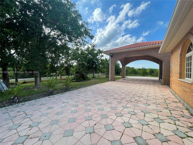 31002 SW 212th Ave, Homestead, FL 33030