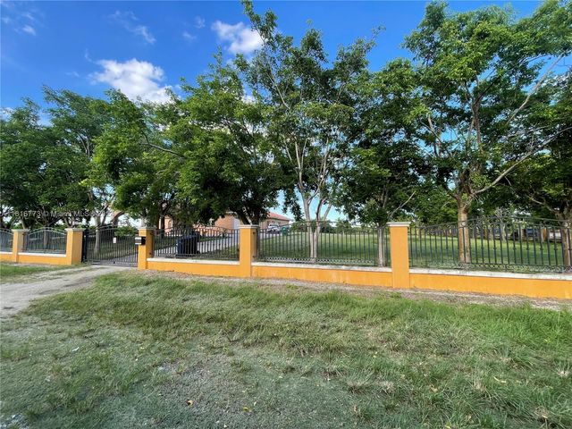 31002 SW 212th Ave, Homestead, FL 33030