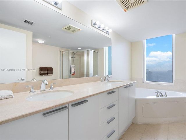 16699 Collins Avenue 3407, Sunny Isles Beach, FL 33160