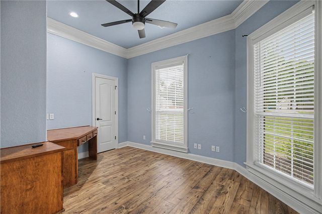 2104 Caribou Lane, Elm Springs, AR 72762