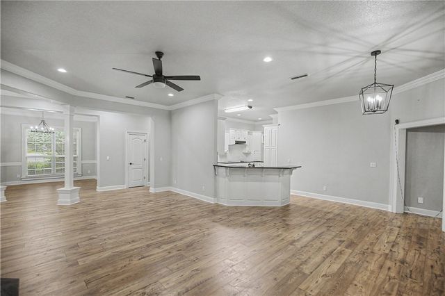 2104 Caribou Lane, Elm Springs, AR 72762