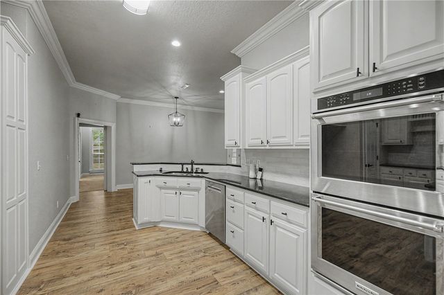 2104 Caribou Lane, Elm Springs, AR 72762