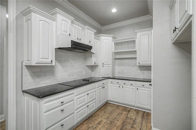 2104 Caribou Lane, Elm Springs, AR 72762
