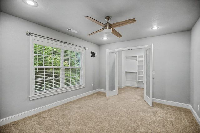 2104 Caribou Lane, Elm Springs, AR 72762