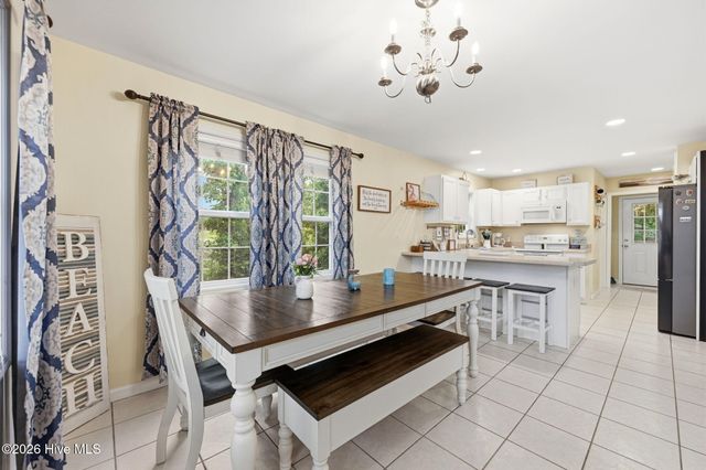 805 Driftwood Drive, Hampstead, NC 28443