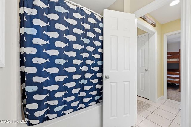 805 Driftwood Drive, Hampstead, NC 28443
