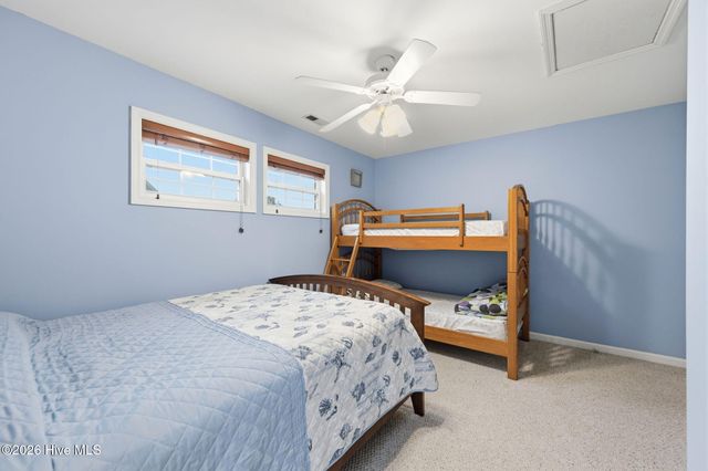805 Driftwood Drive, Hampstead, NC 28443