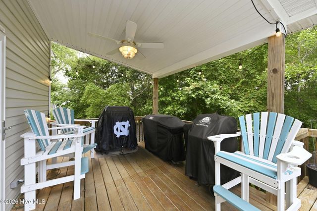 805 Driftwood Drive, Hampstead, NC 28443